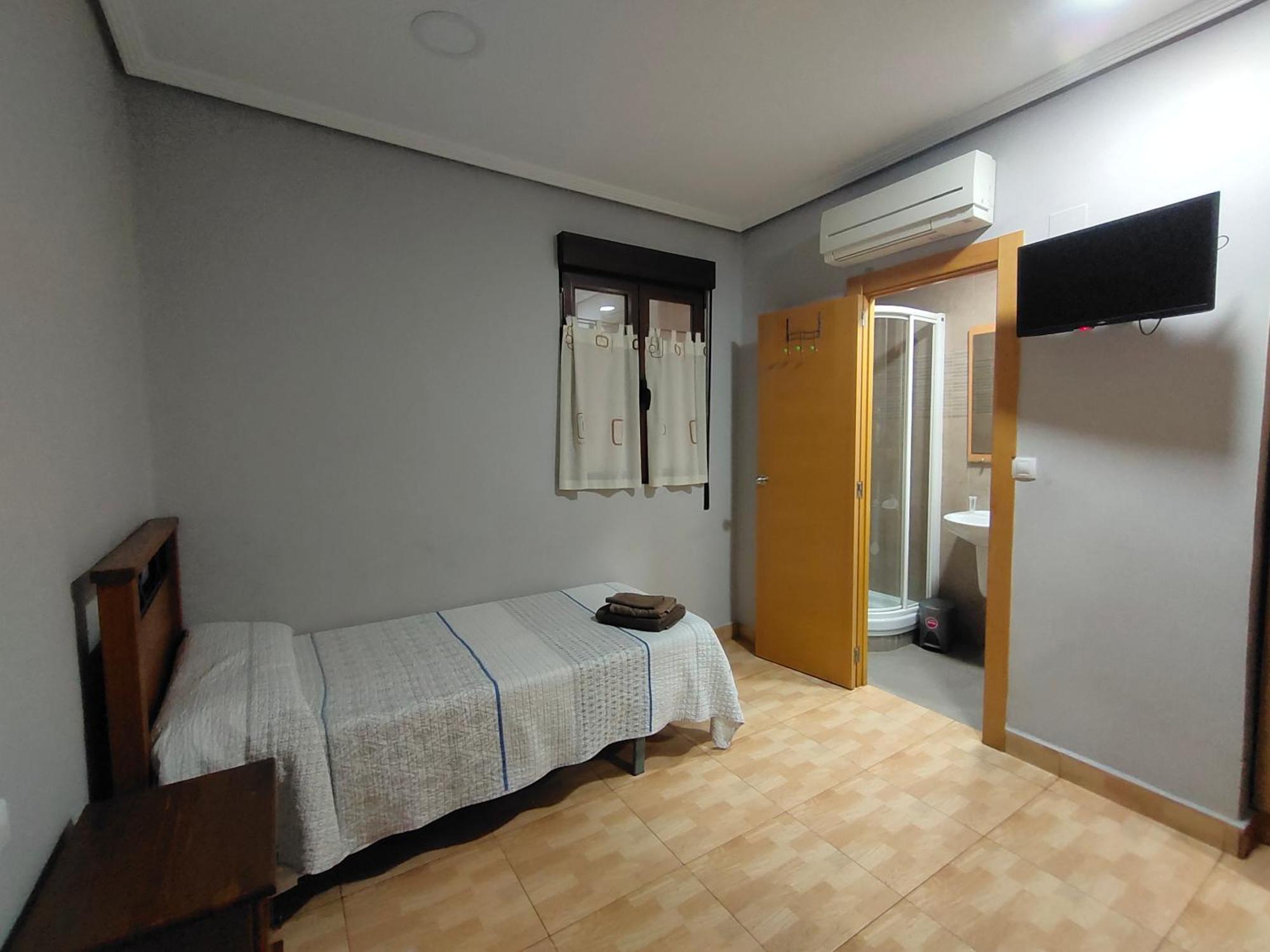 Hostal Abastos فالنسيا المظهر الخارجي الصورة