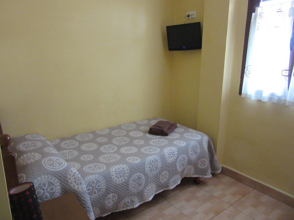 Hostal Abastos فالنسيا المظهر الخارجي الصورة